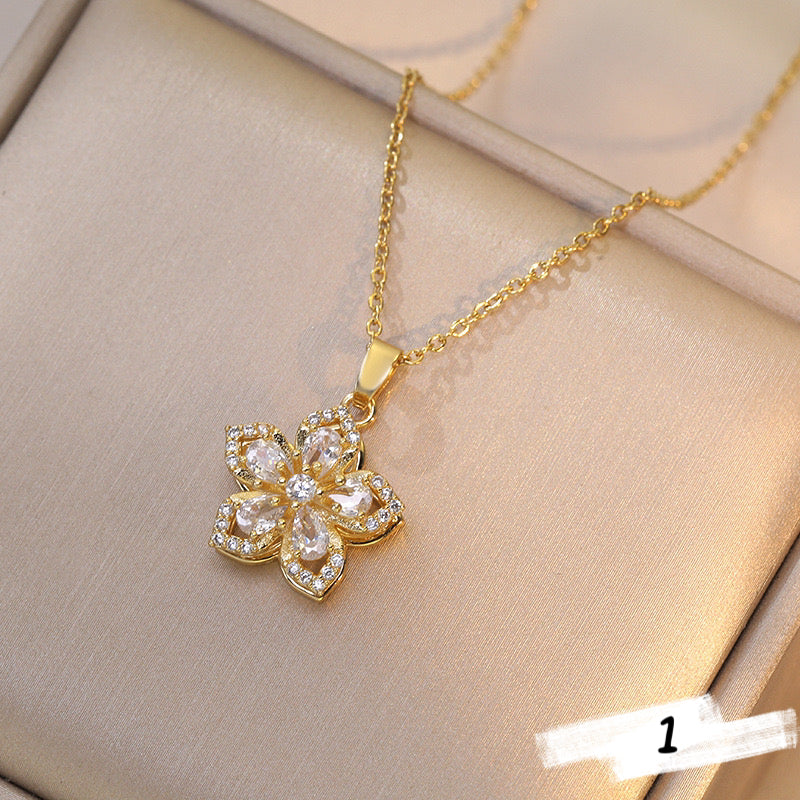 Shiny Spinner Necklace