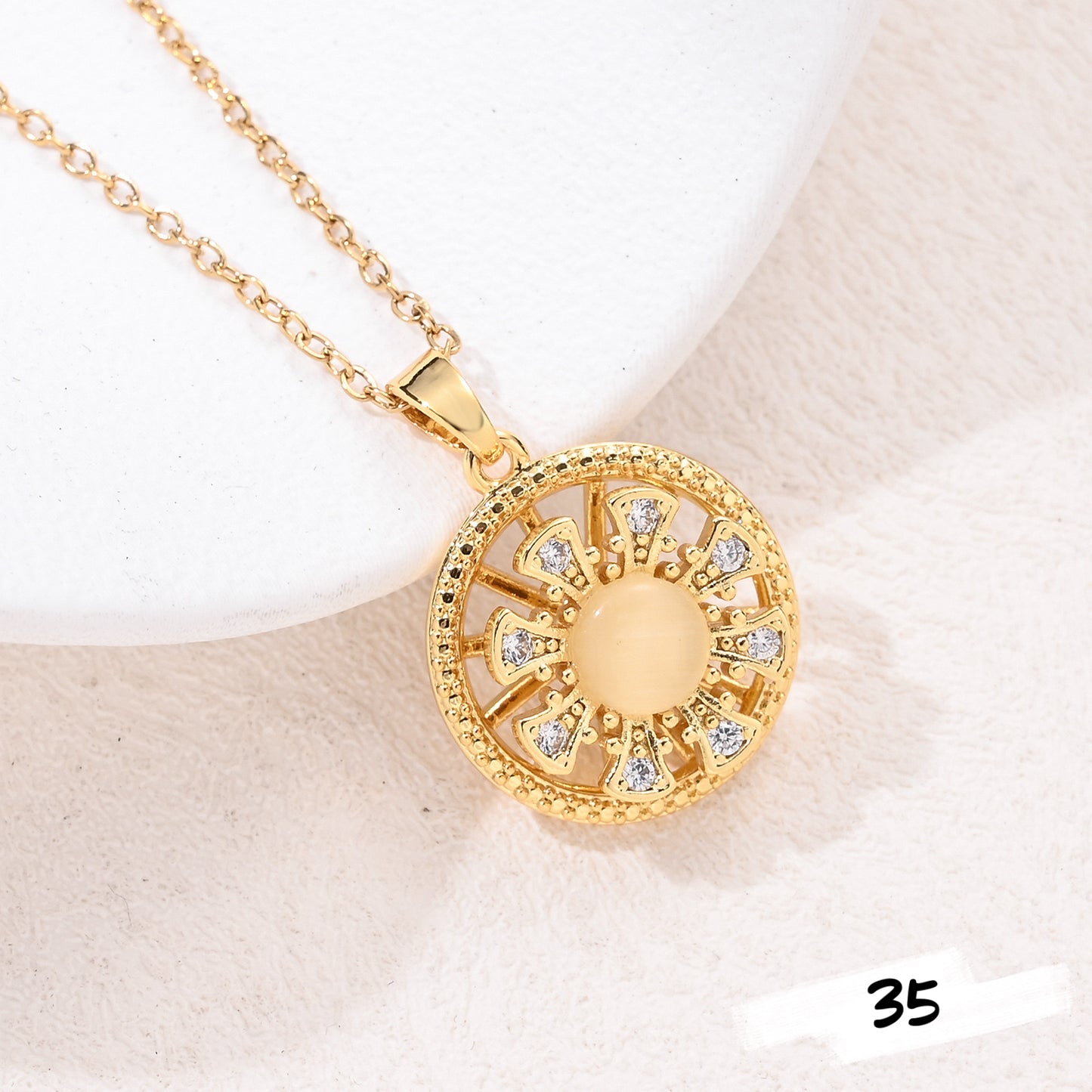 Shiny Spinner Necklace