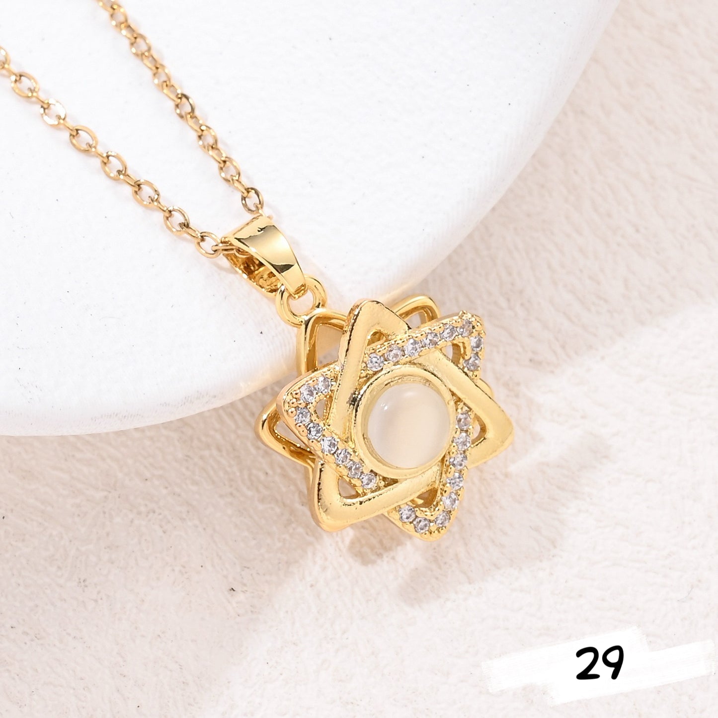 Shiny Spinner Necklace