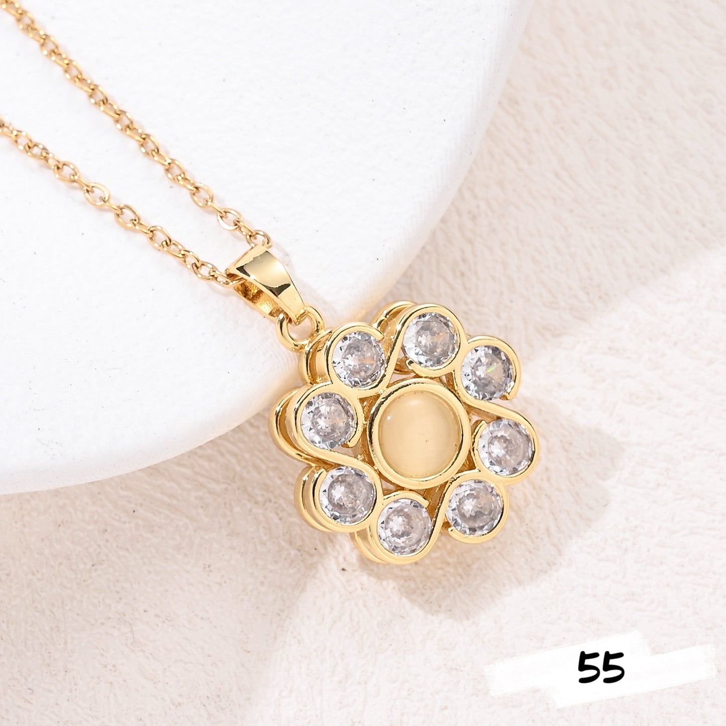 Shiny Spinner Necklace