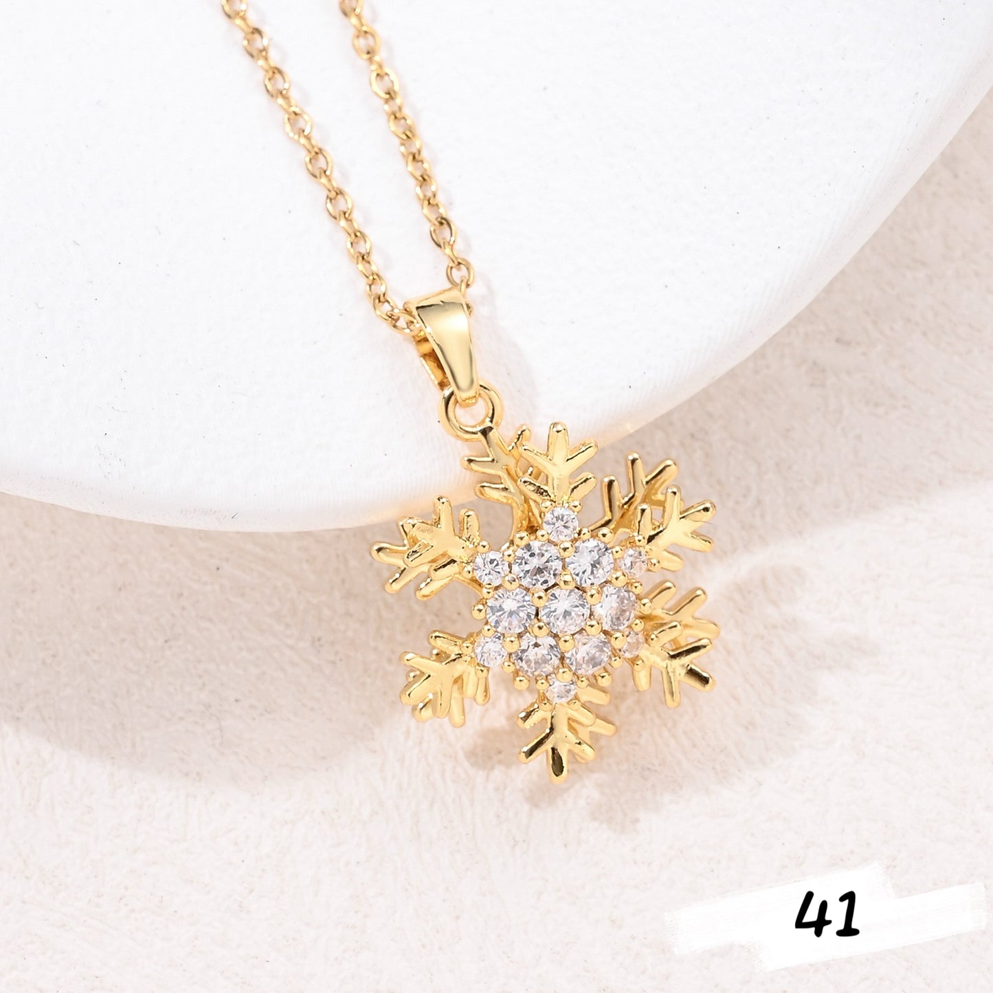 Shiny Spinner Necklace