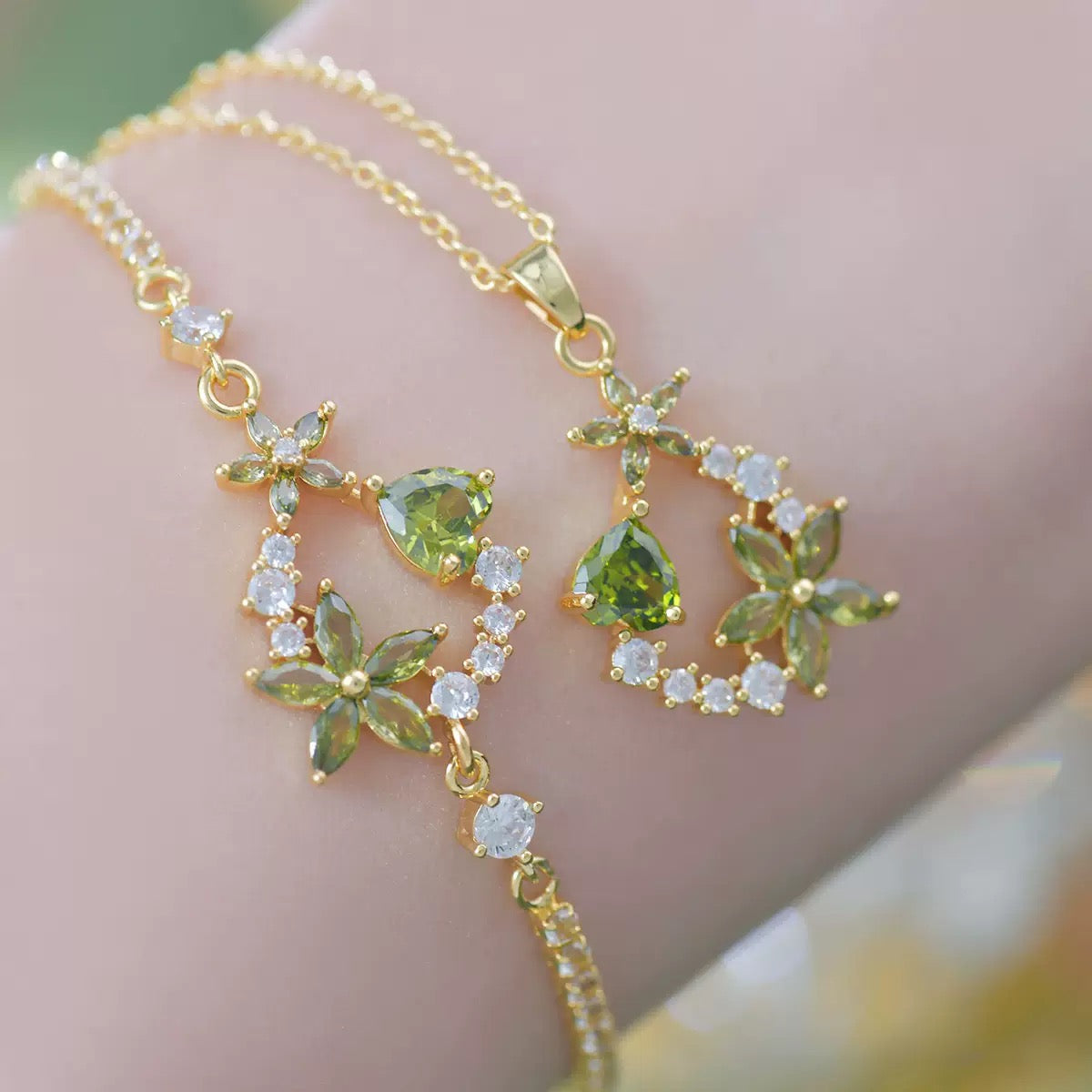 Luxe Flower Fresh Green Jewelry Set