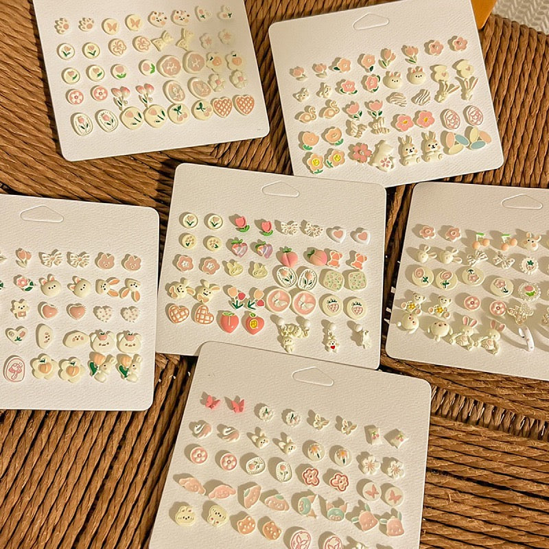 Dainty and Fuzzy Stud- Blind Bag