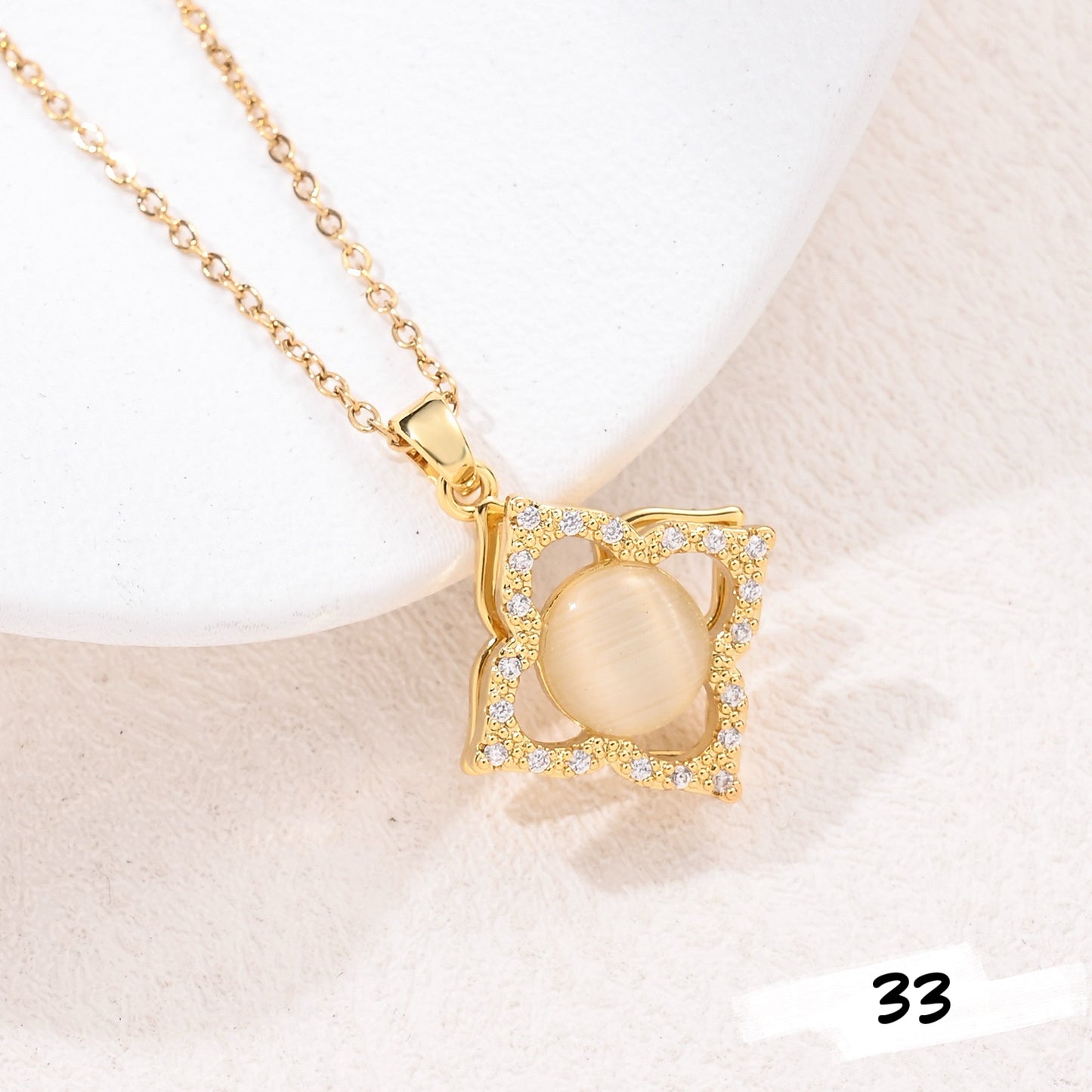 Shiny Spinner Necklace