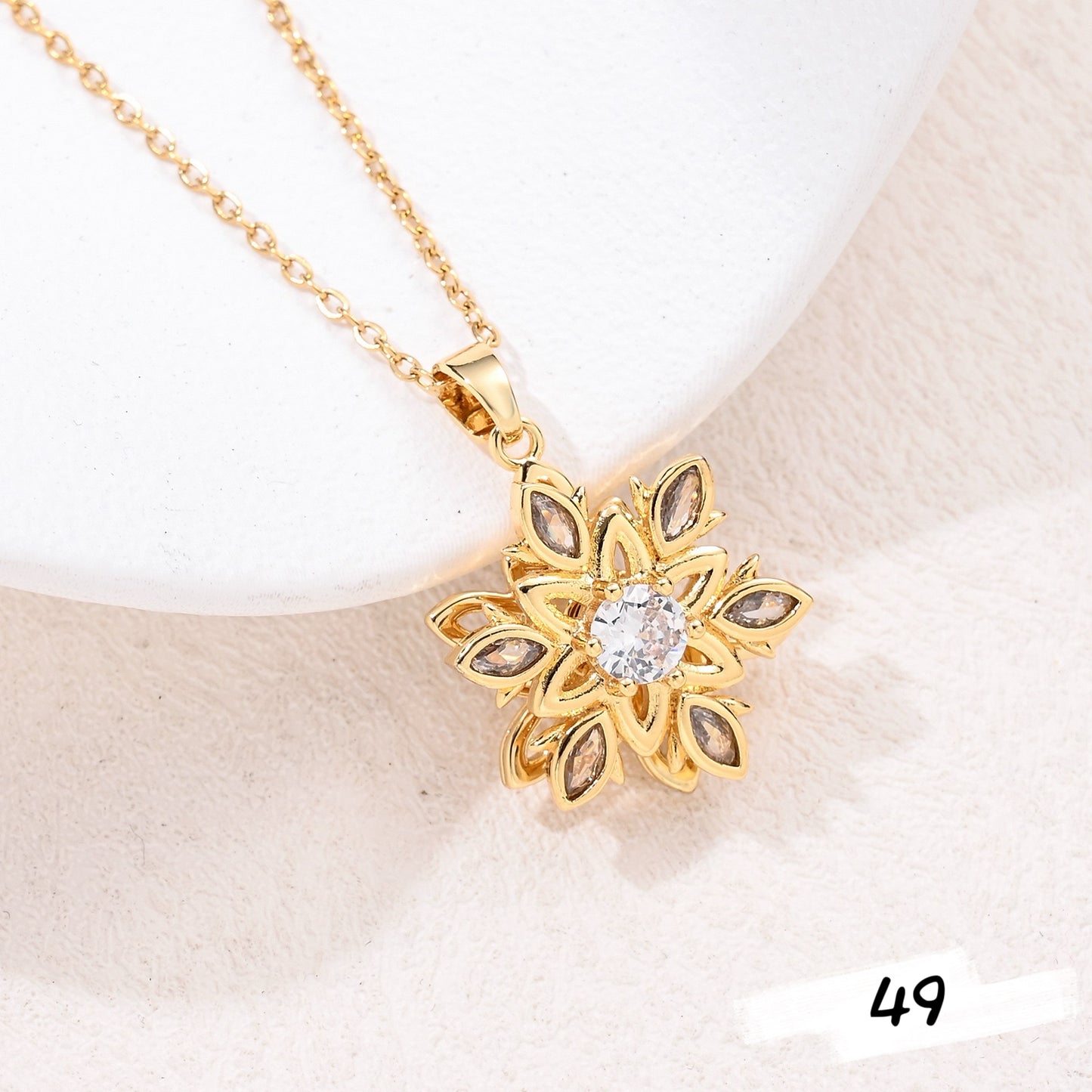 Shiny Spinner Necklace