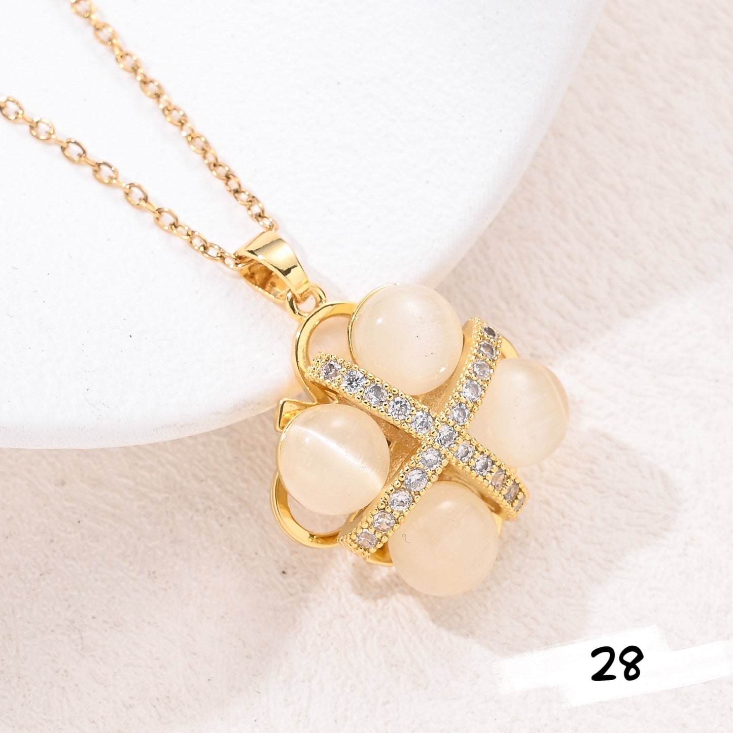 Shiny Spinner Necklace