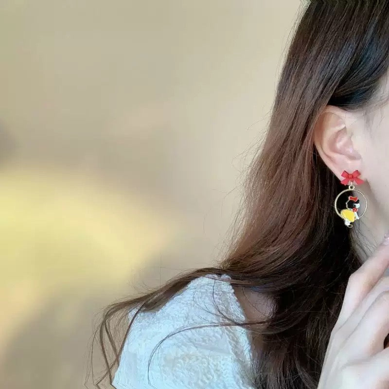 Snowwhite and Apple Earrings