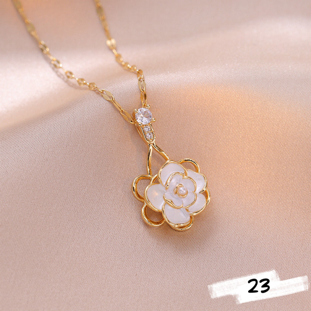 Shiny Spinner Necklace