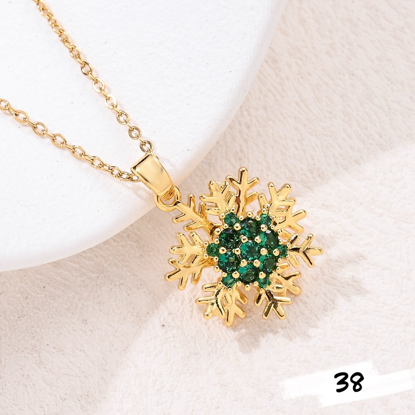 Shiny Spinner Necklace