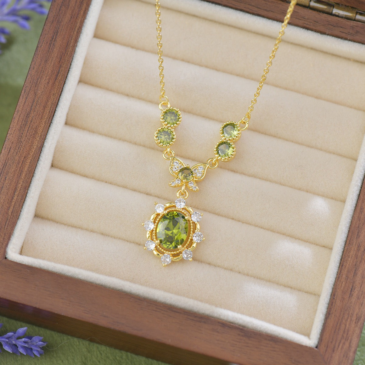 Luxe Butterfly Fresh Green Jewelry Set
