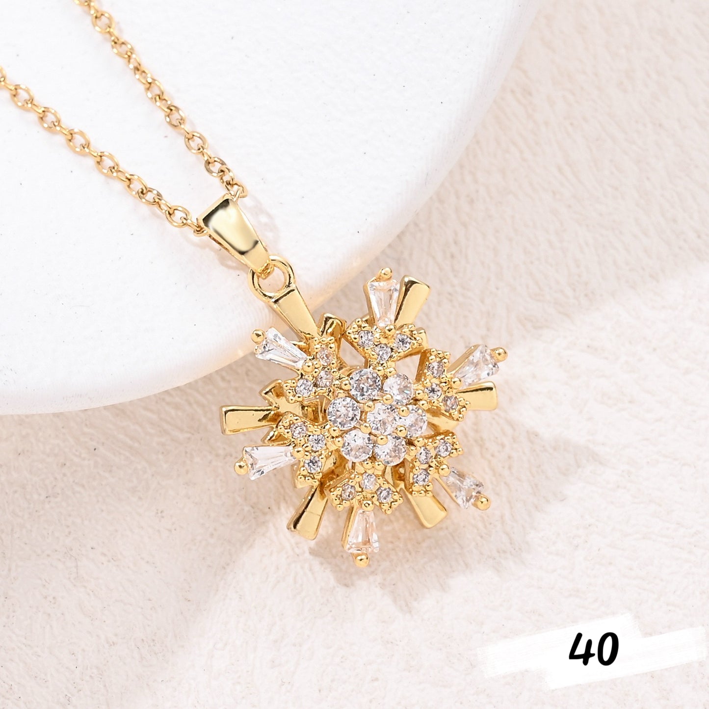 Shiny Spinner Necklace