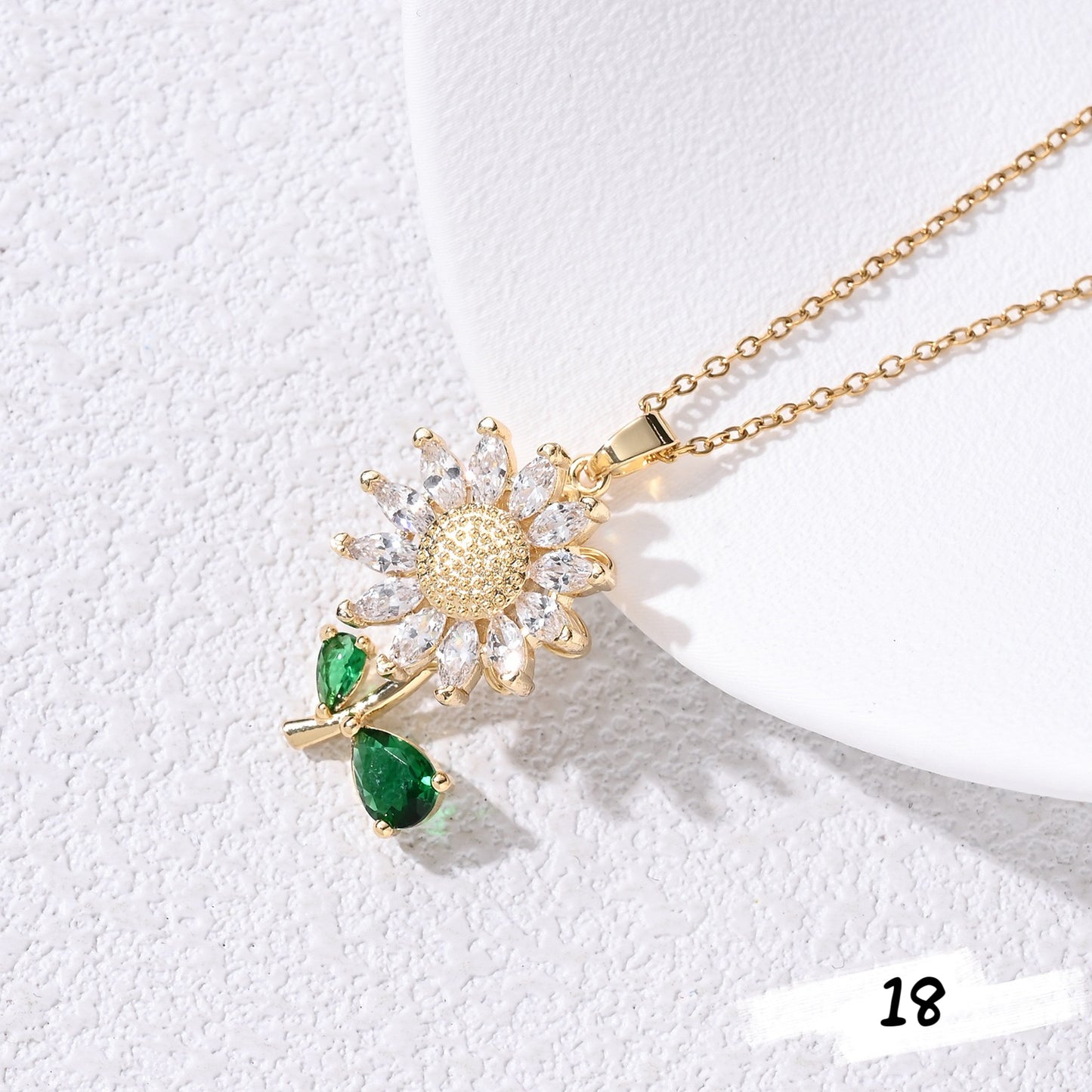 Shiny Spinner Necklace