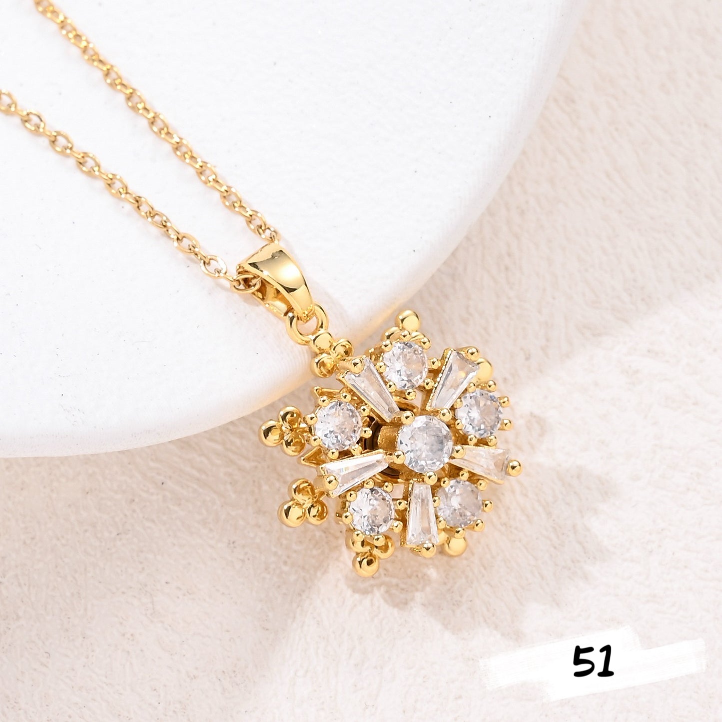 Shiny Spinner Necklace
