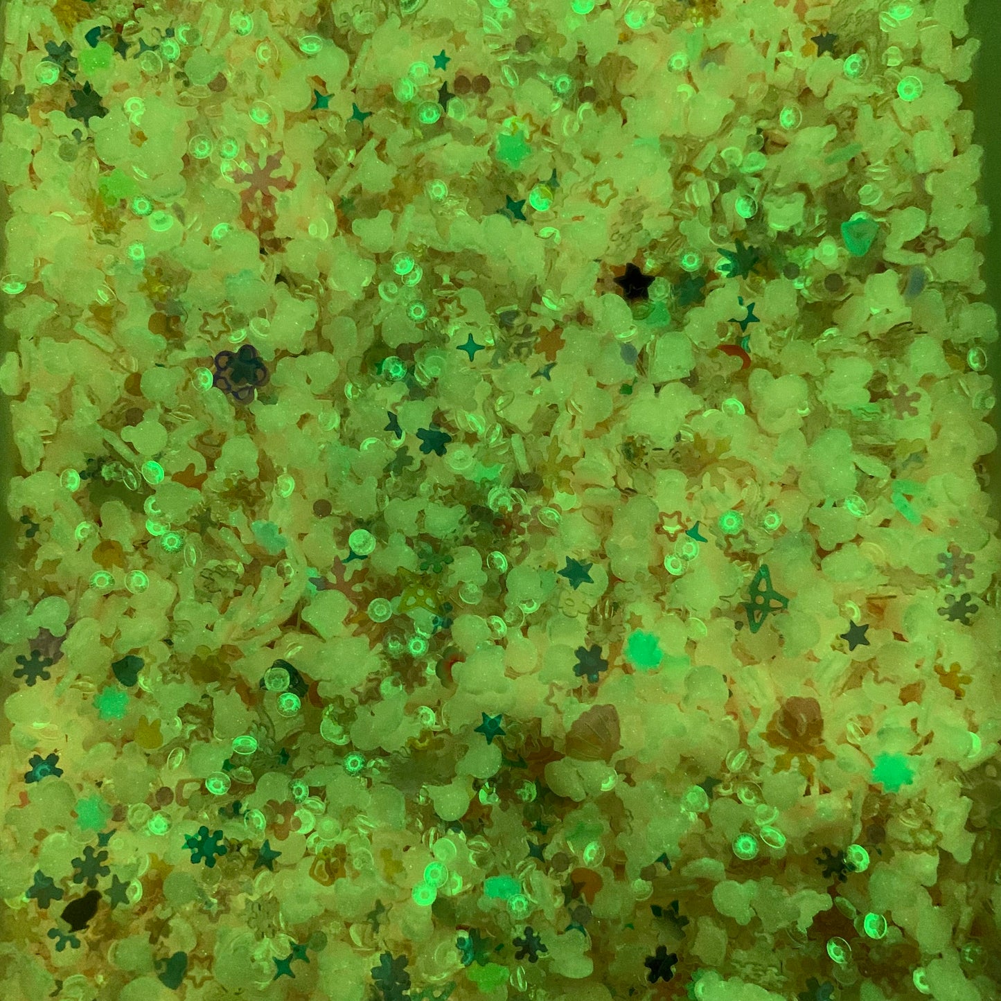 Glowing Patch Glitter Flakes (Strong Luminous)