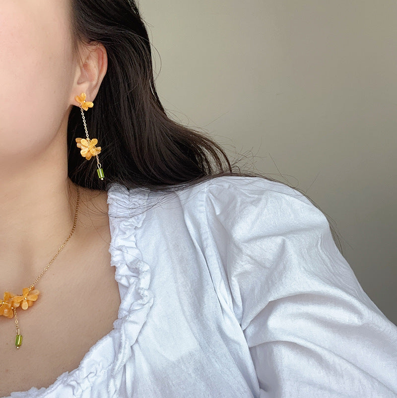 Osmanthus dangle earrings