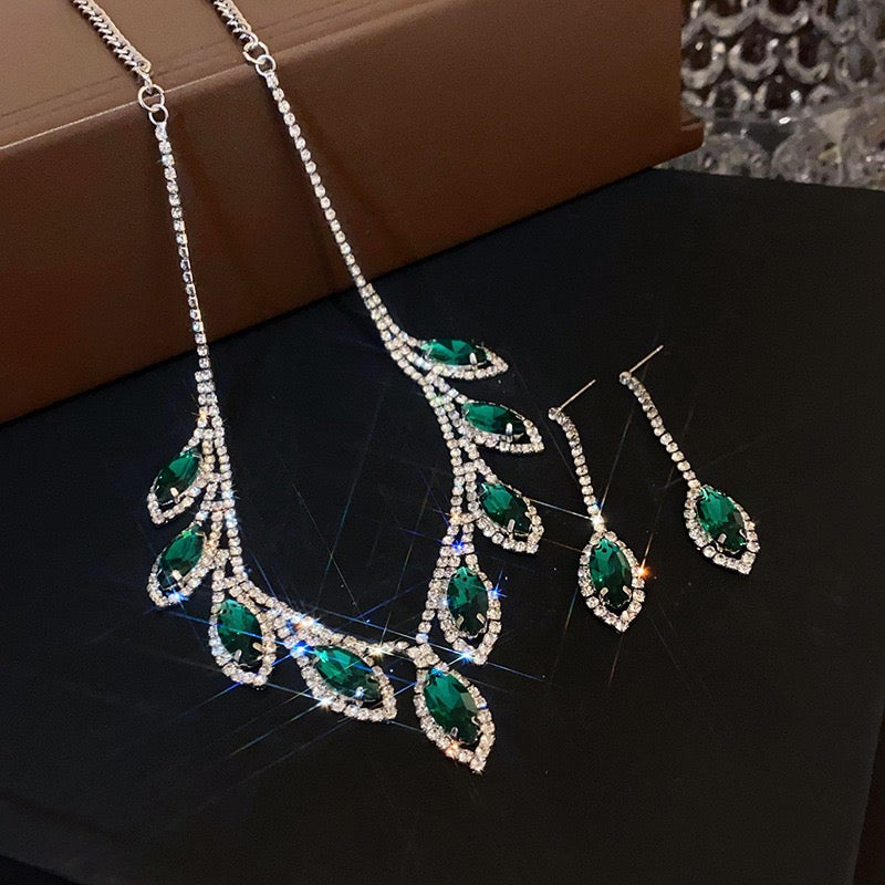 Fancy Shiny Jewelry Set