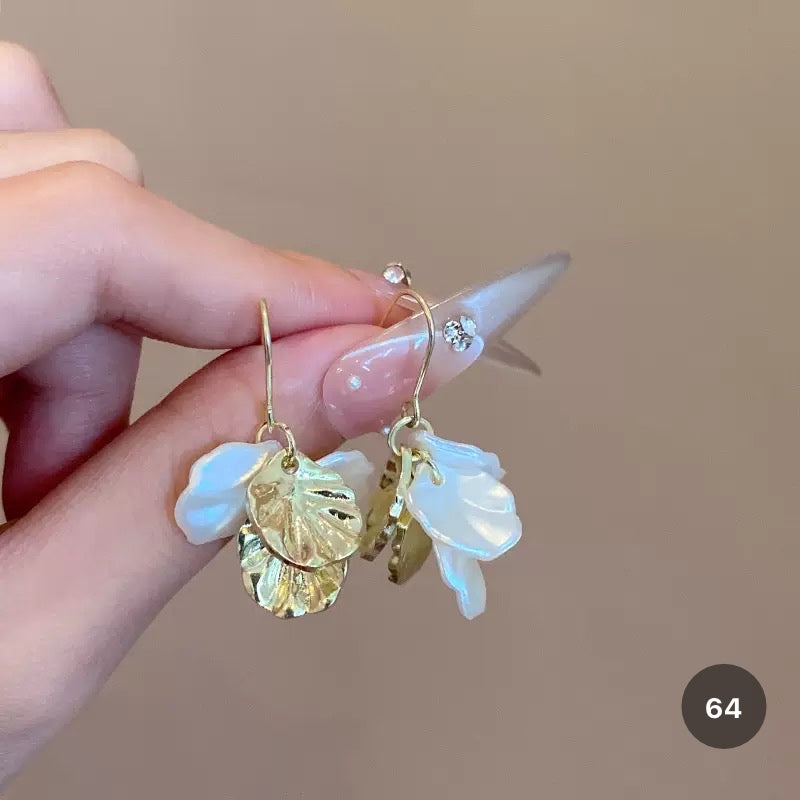 New Dainty Dangle Earrings