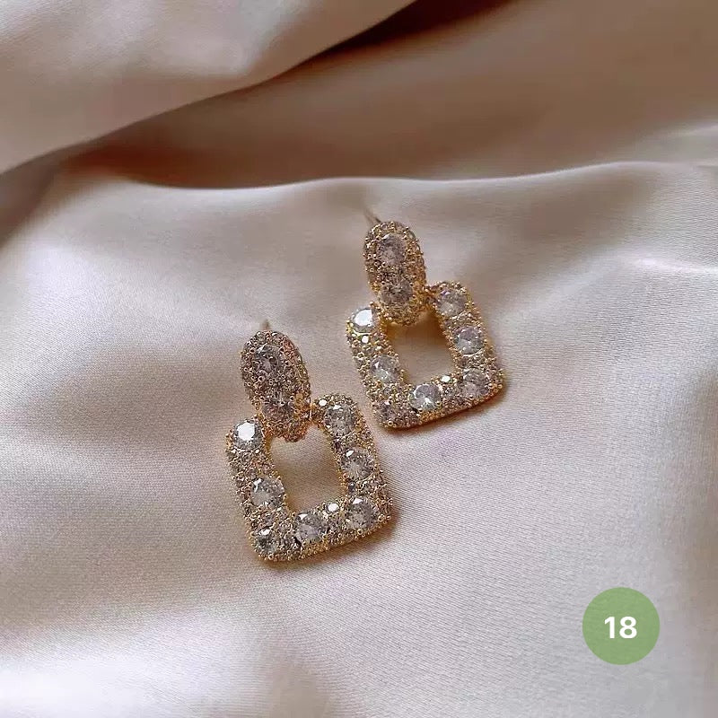 New Dainty Dangle Earrings