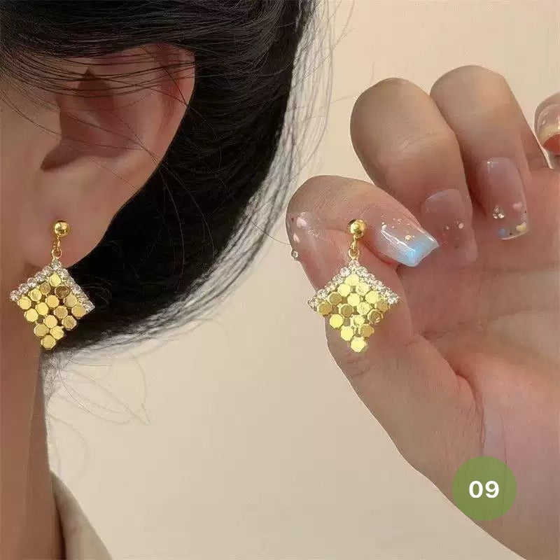 New Dainty Dangle Earrings