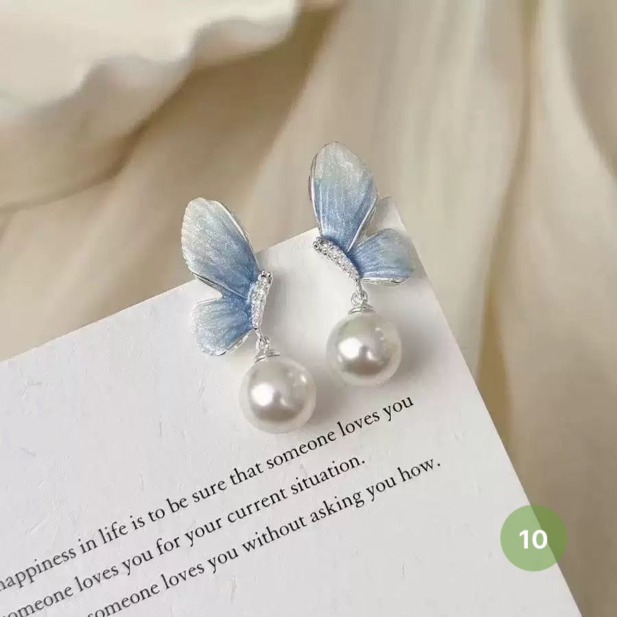 New Dainty Dangle Earrings