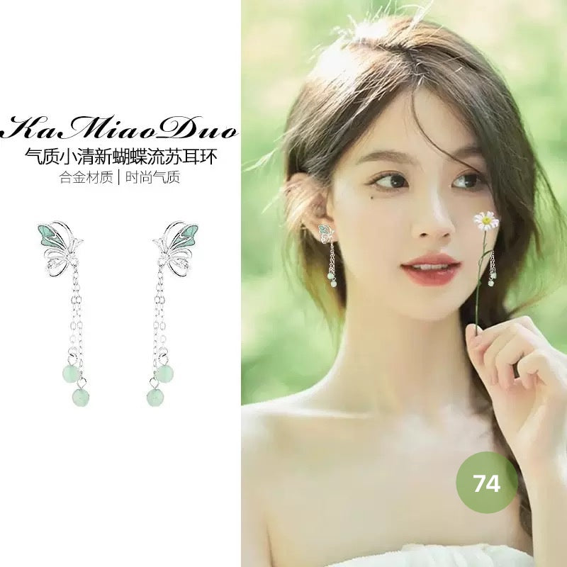 New Dainty Dangle Earrings