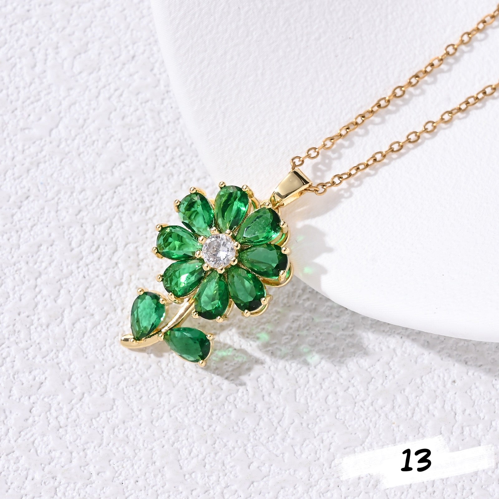 Shiny Spinner Necklace