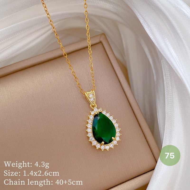 Shiny Golden Necklace