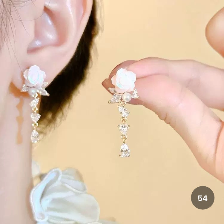 New Dainty Dangle Earrings