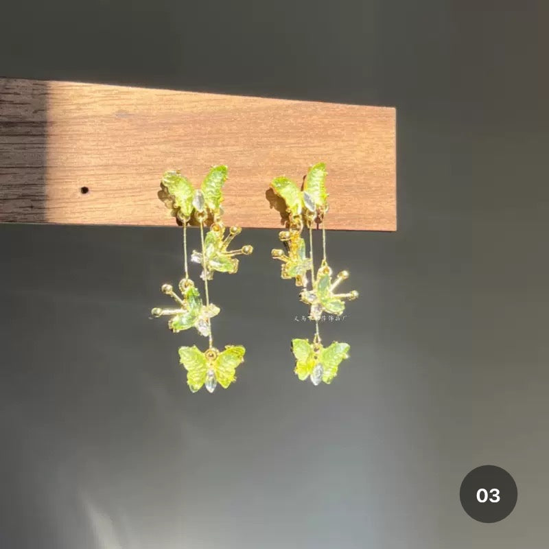 New Dainty Dangle Earrings