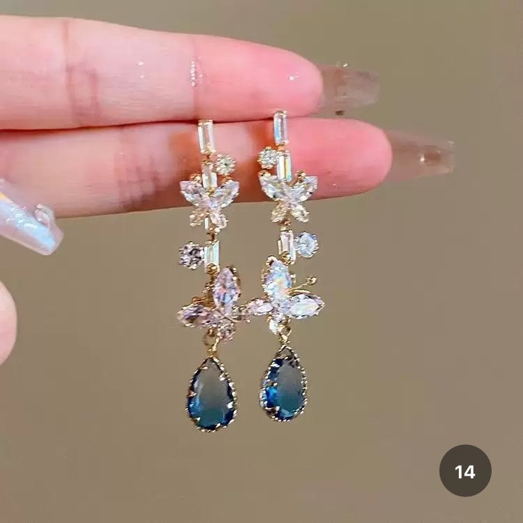 New Dainty Dangle Earrings