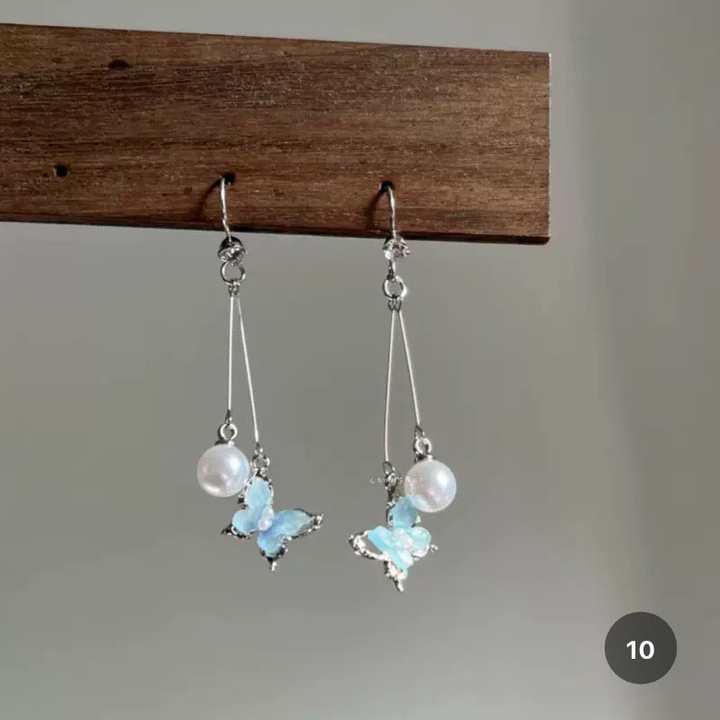 New Dainty Dangle Earrings