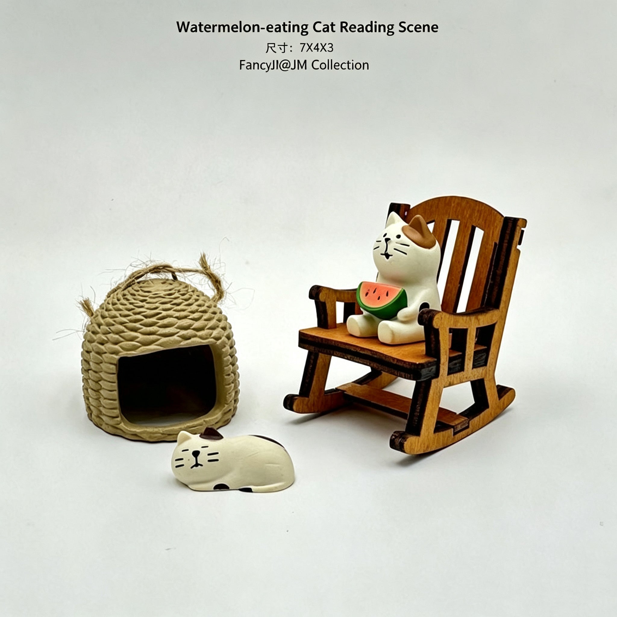 Cozy Sitting Cat  Figurines