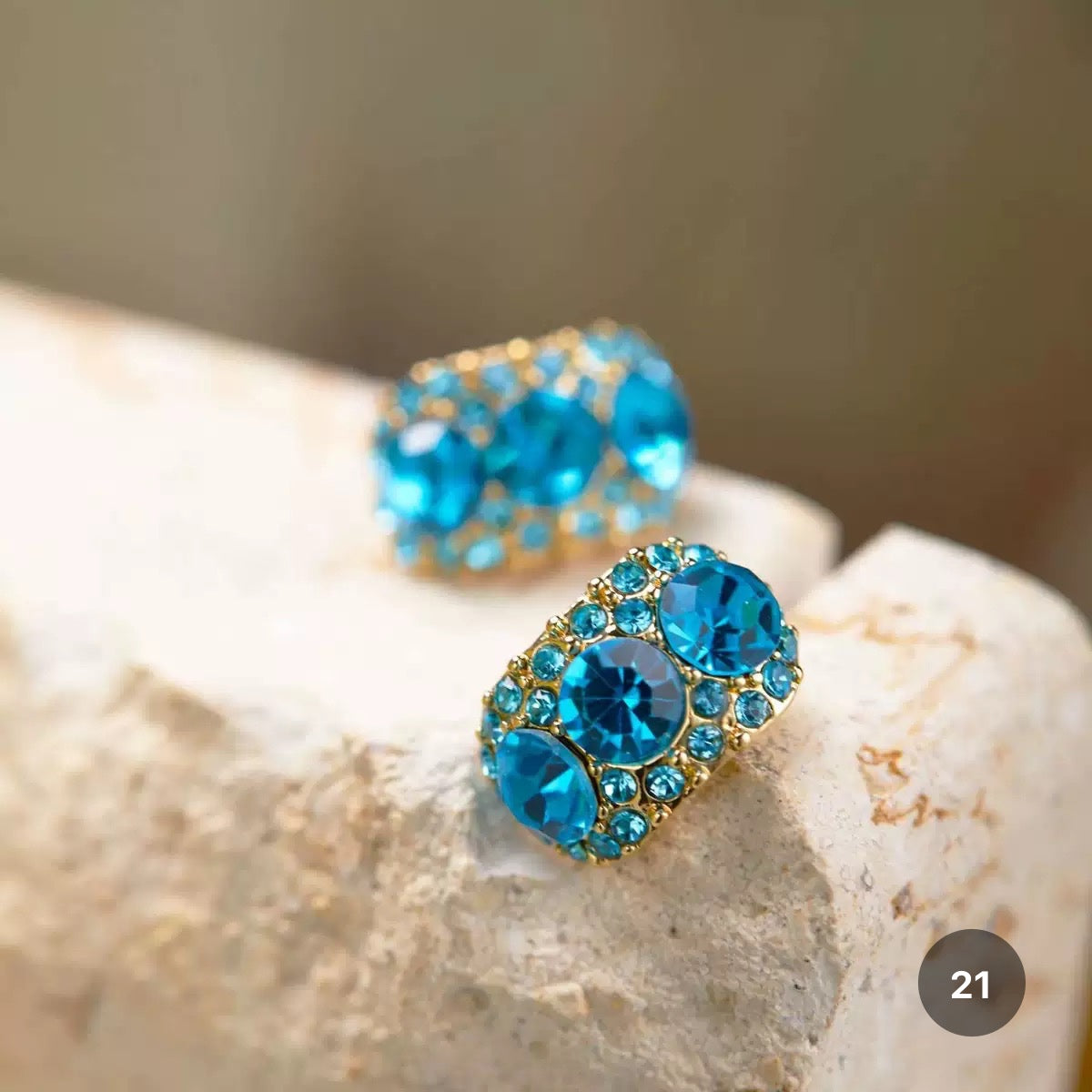 New Dainty Dangle Earrings