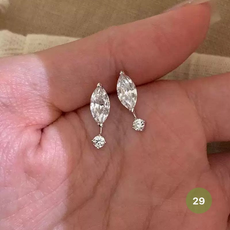 New Dainty Dangle Earrings