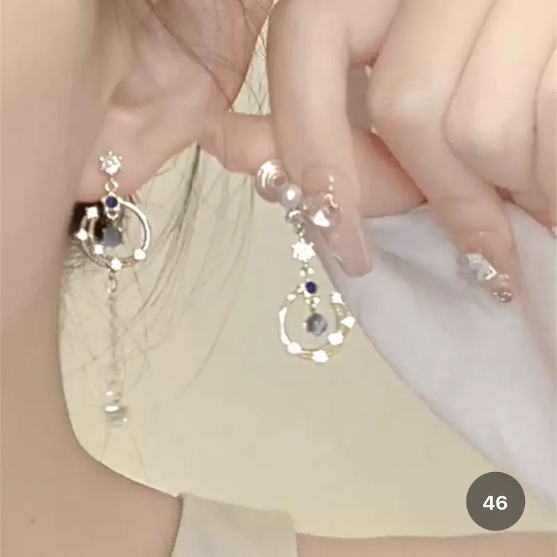 New Dainty Dangle Earrings