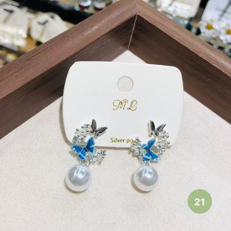 New Dainty Dangle Earrings
