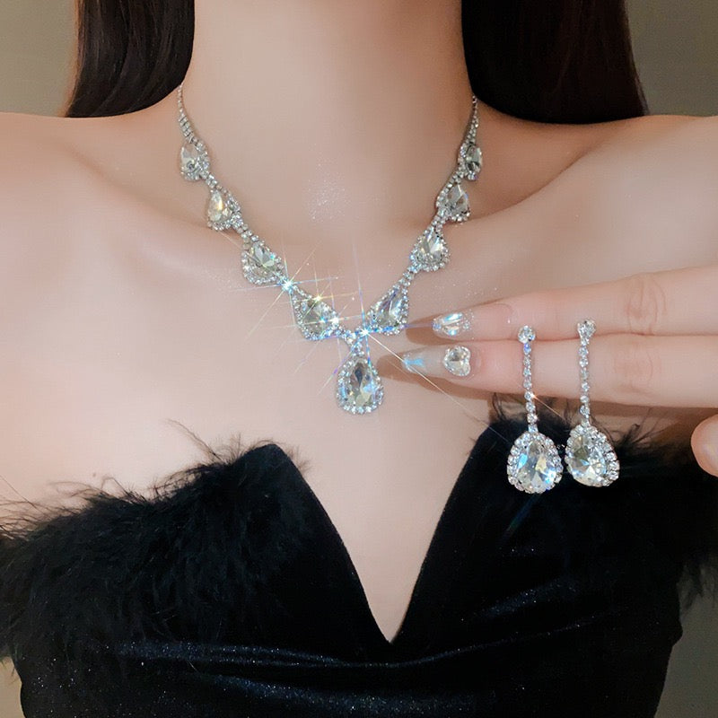 Fancy Shiny Jewelry Set