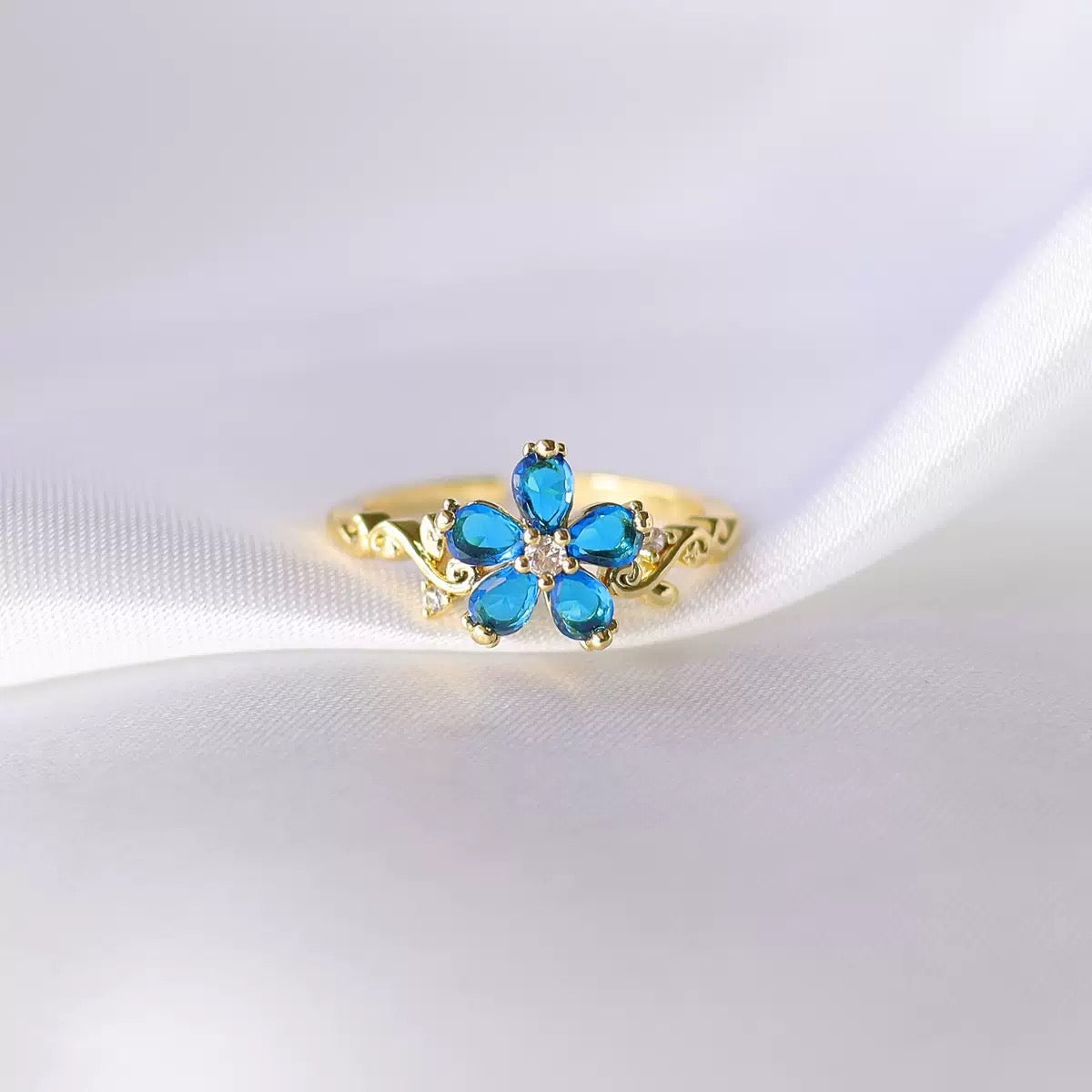 Dainty Ring - Blind Bag