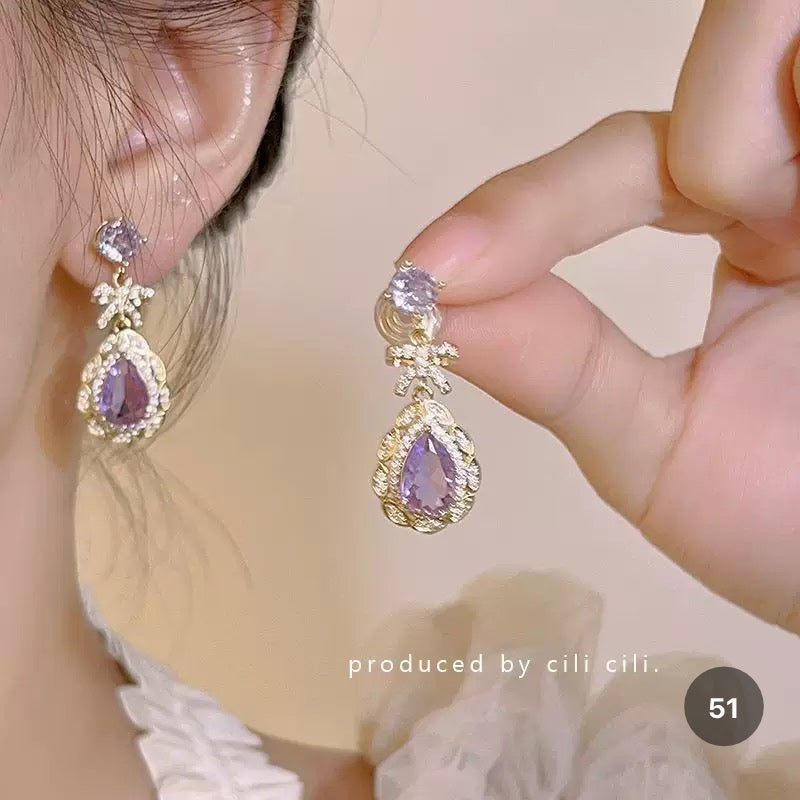 New Dainty Dangle Earrings