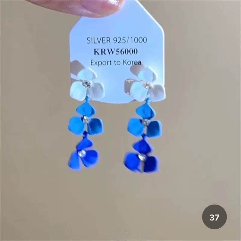 New Dainty Dangle Earrings