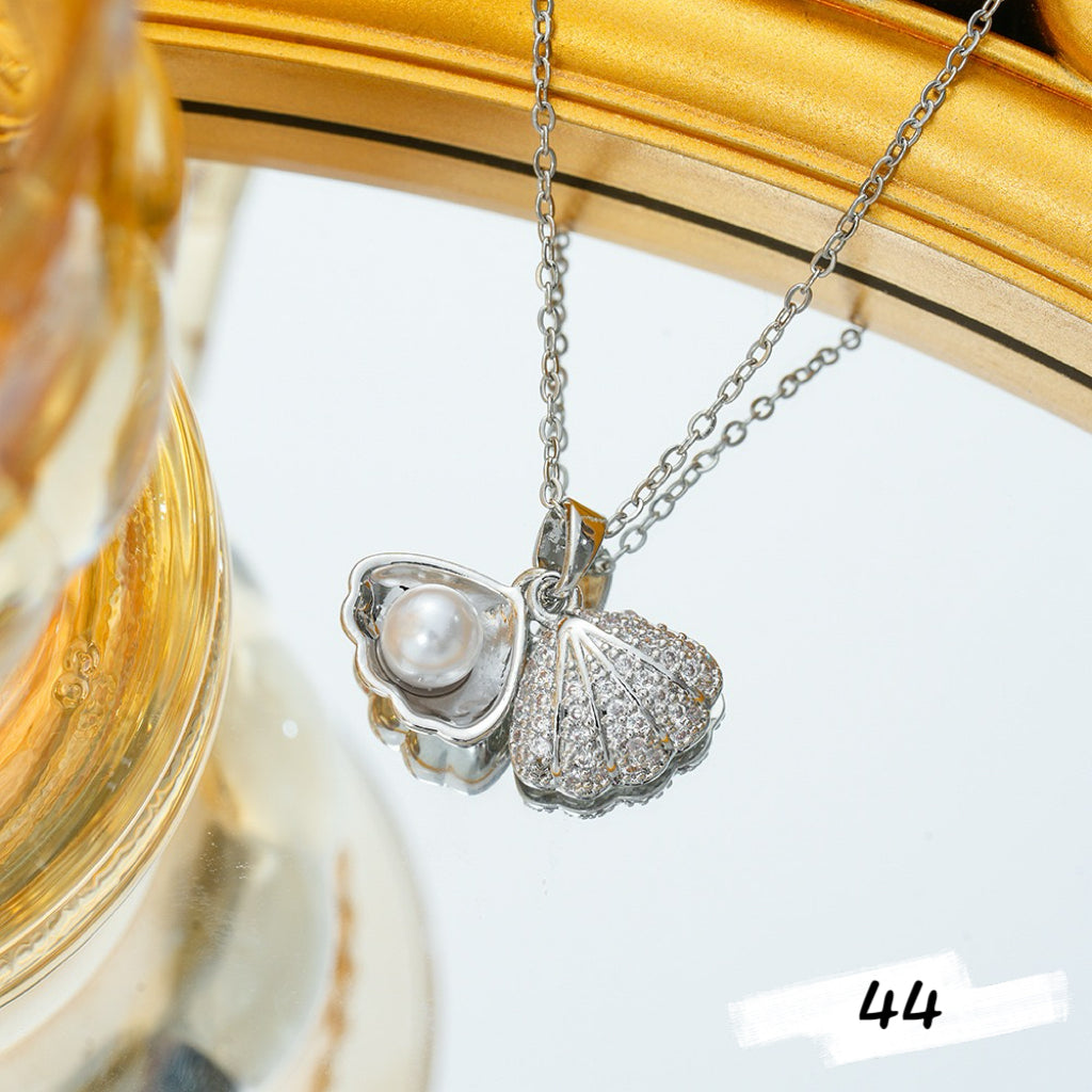 Shiny Stylish Necklace