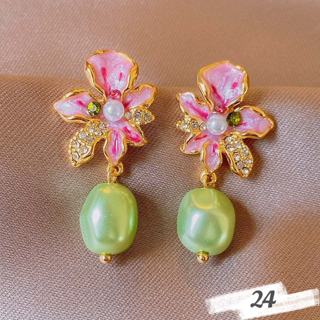 Vintage Oil Painting Style Earrings