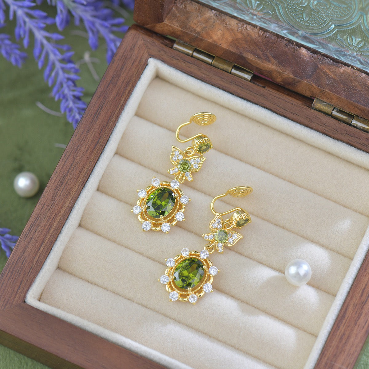 Luxe Butterfly Fresh Green Jewelry Set
