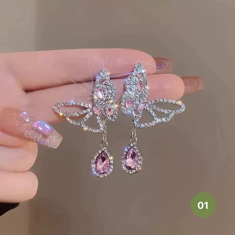New Dainty Dangle Earrings