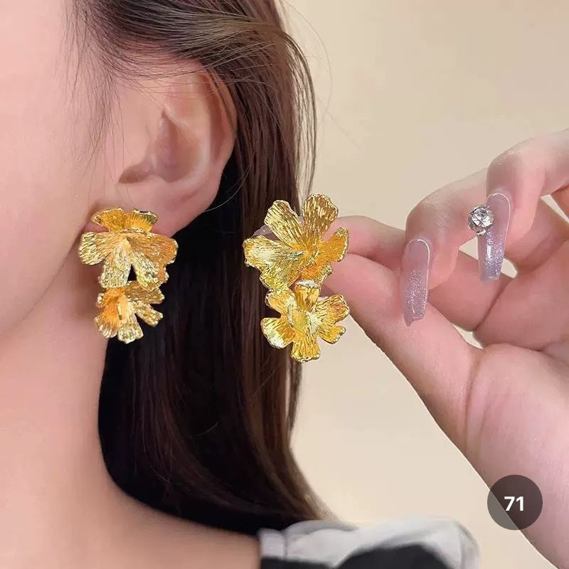 New Dainty Dangle Earrings