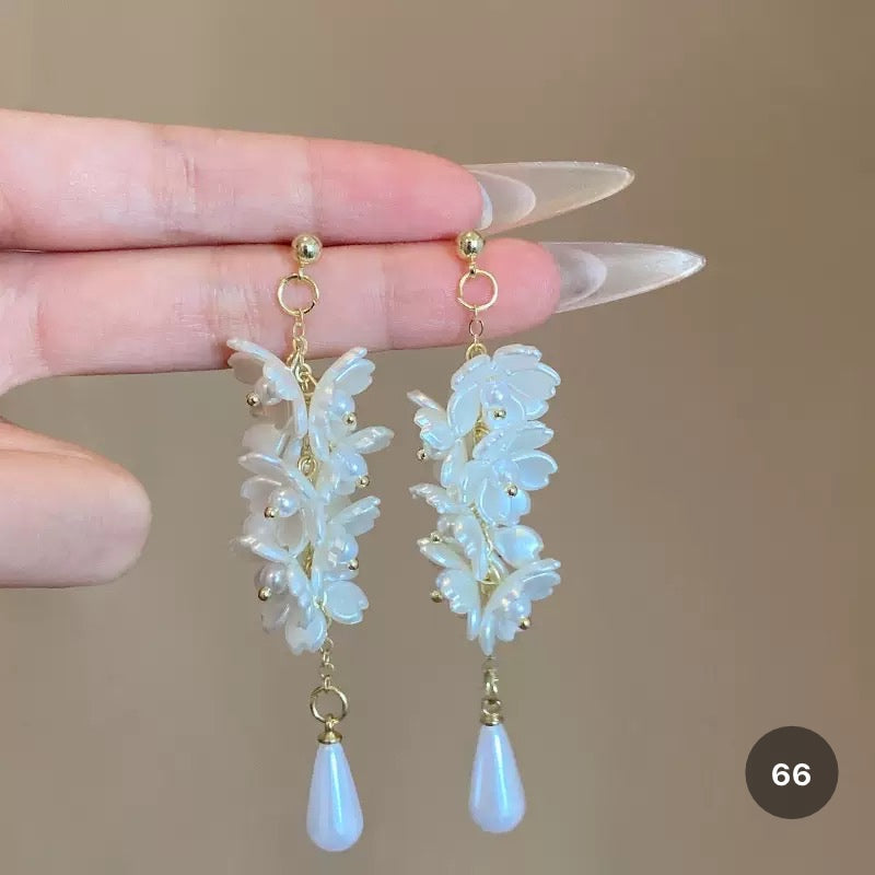 New Dainty Dangle Earrings