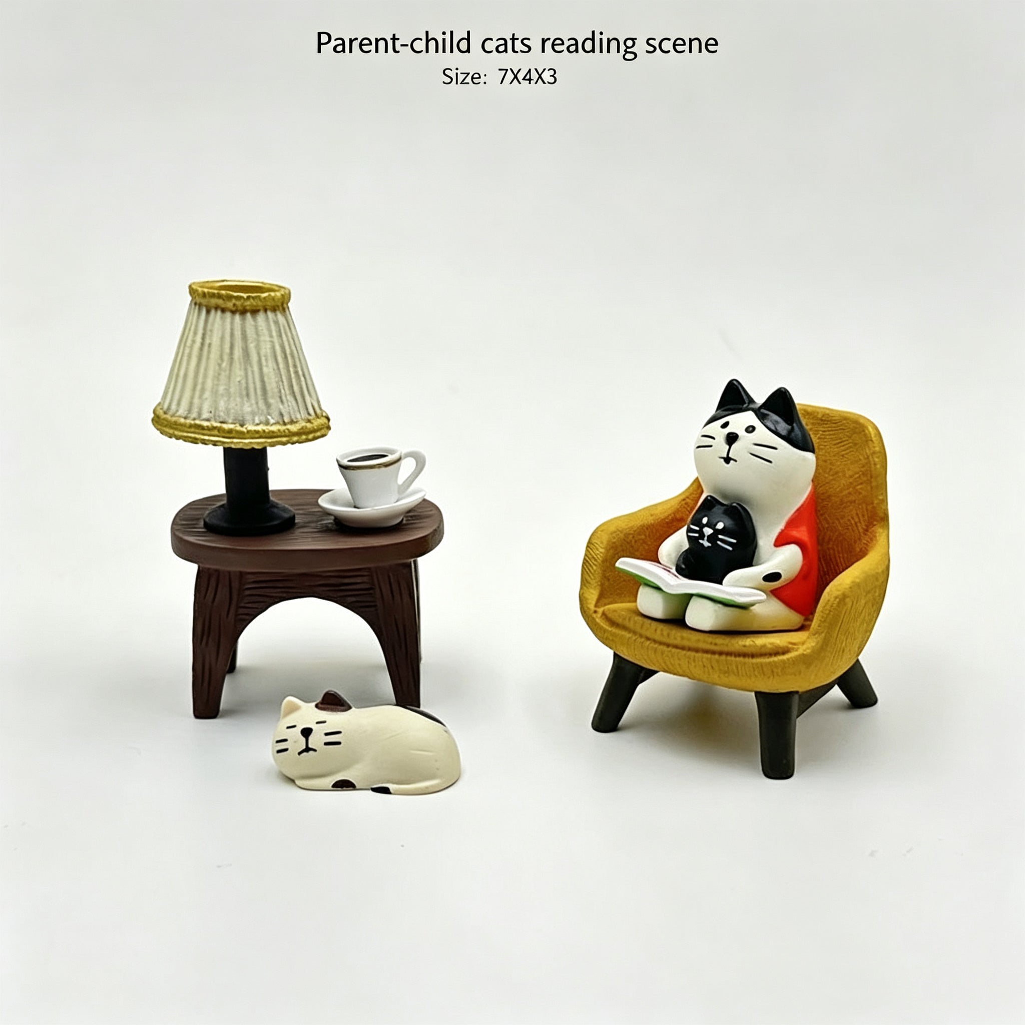Cozy Sitting Cat  Figurines