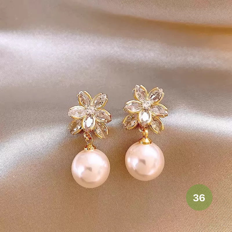 New Dainty Dangle Earrings