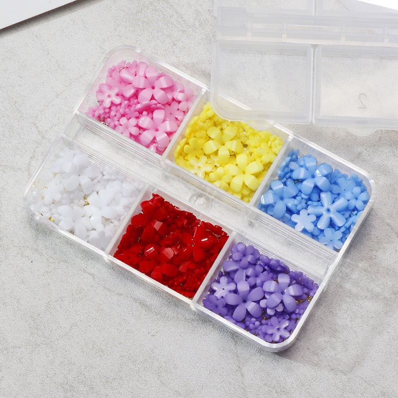 Mini Colorful Flower Charms Set