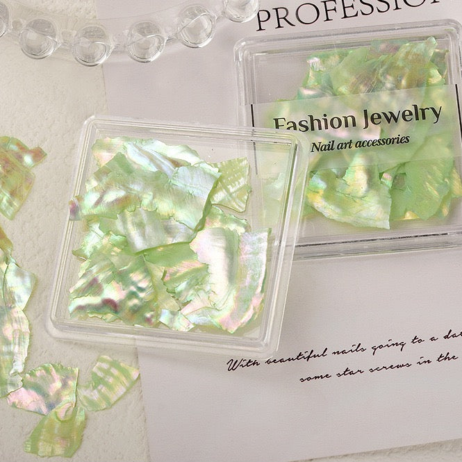Natural Manicure Shell Pieces Set